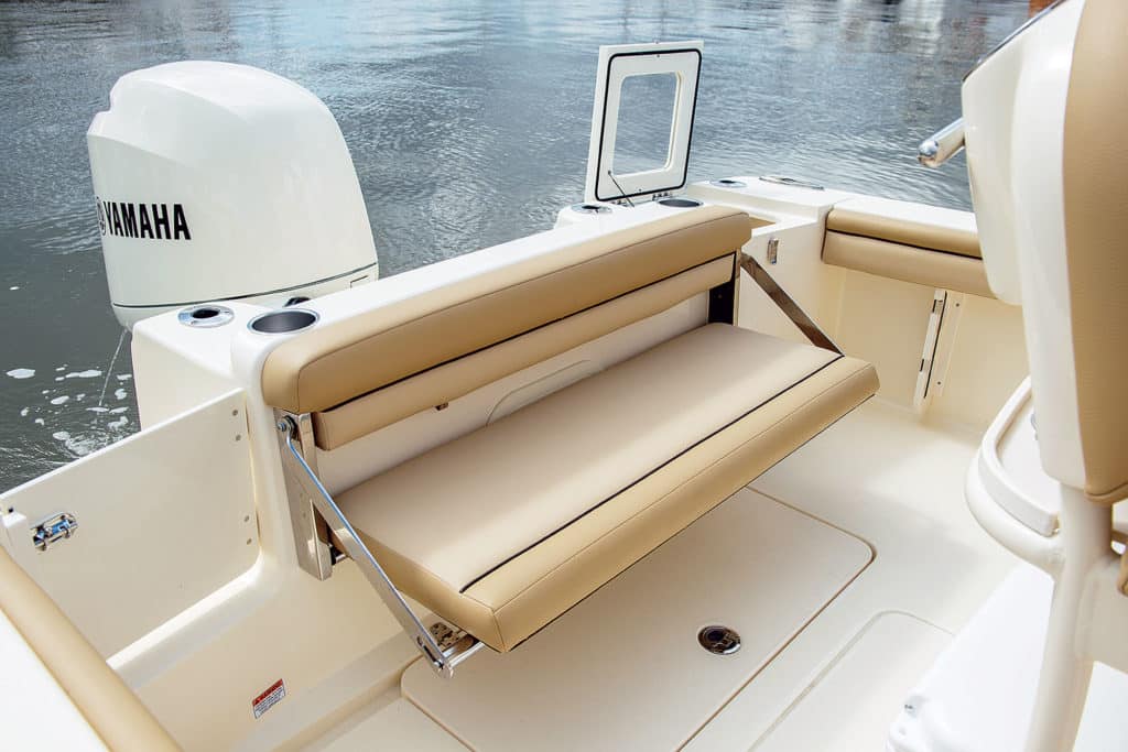 Scout 215 XSF Center Console Transom Bench