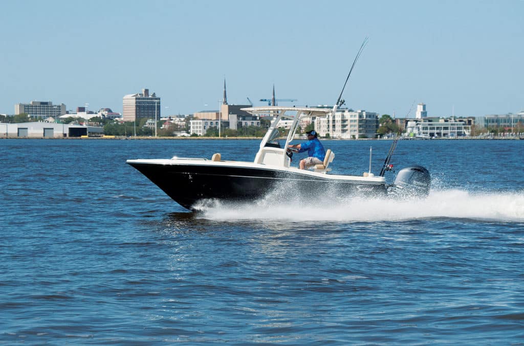 Scout 215 XSF Center Console Running