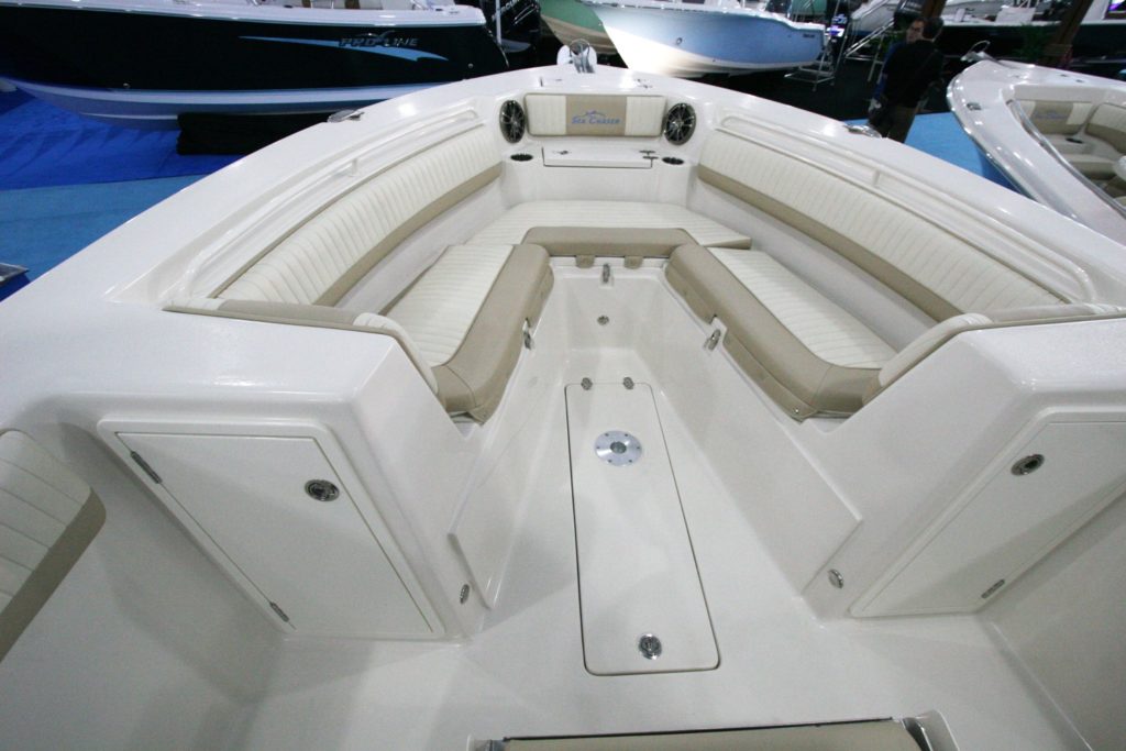 Sea Chaser 27 HFC center console