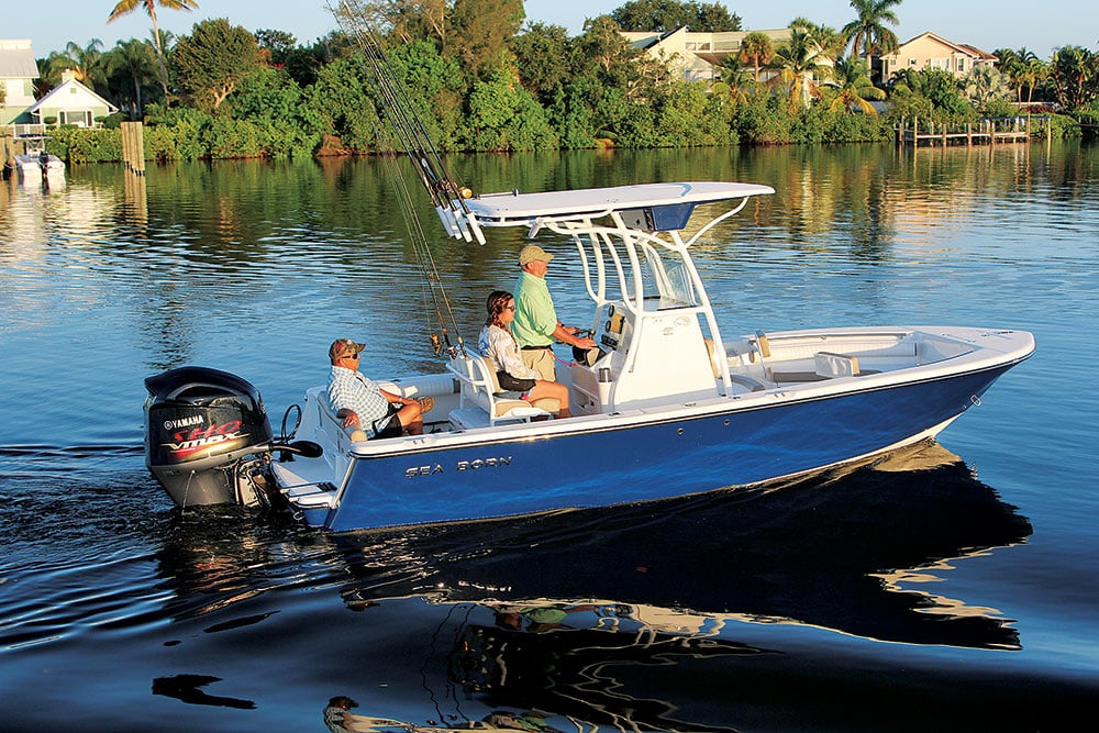 Sea Born LX22 center console fishing boat running