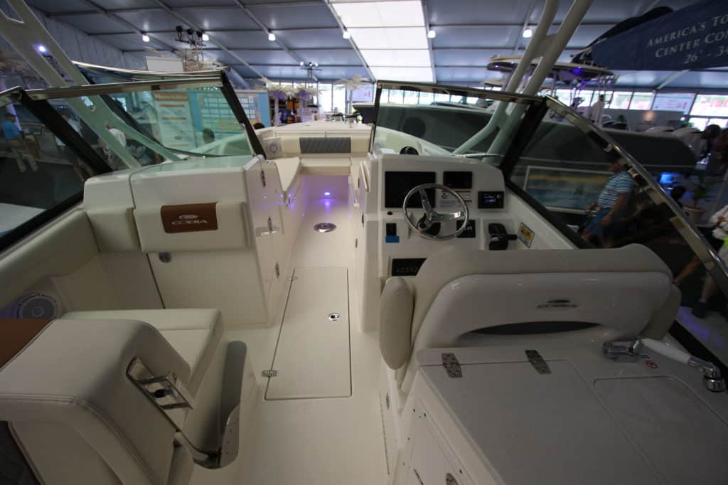 Cobia 240 Dual Console