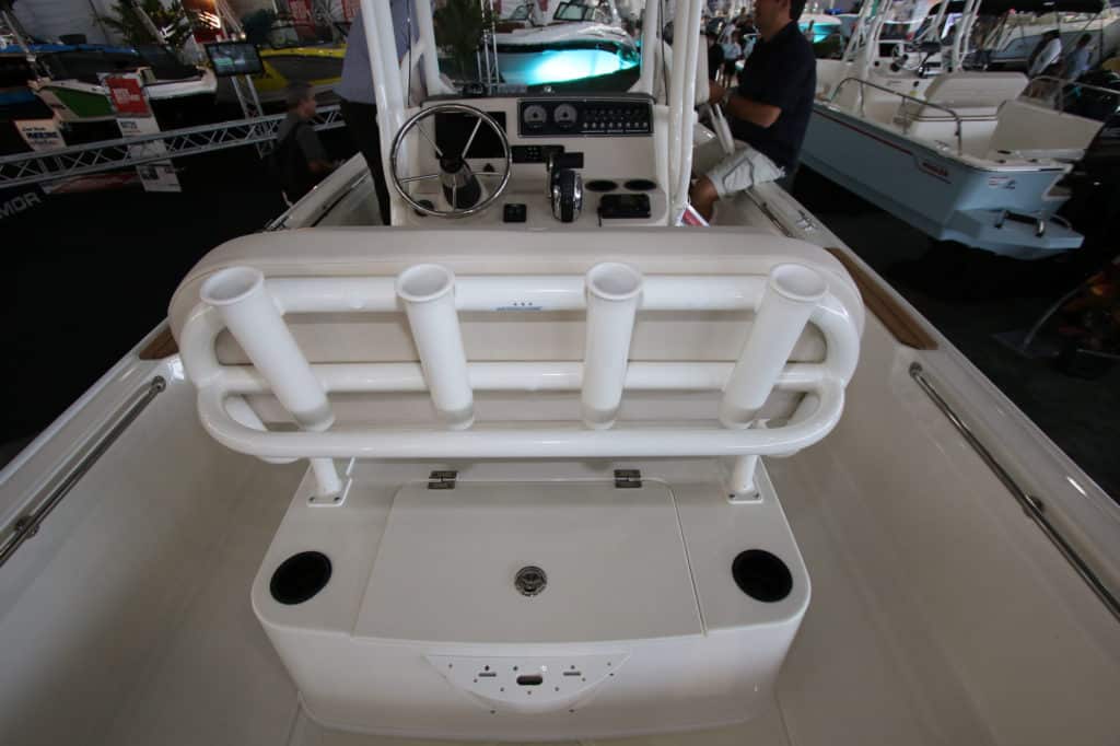 Boston Whaler 210 Montauk