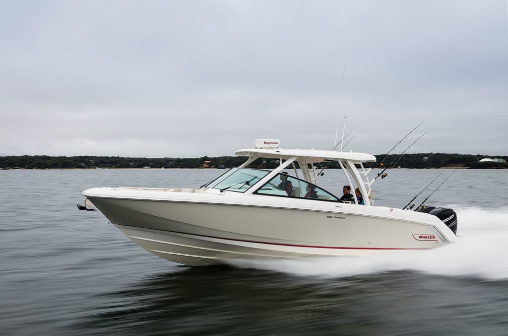 Boston Whaler 320 Vantage Dual Console Boat