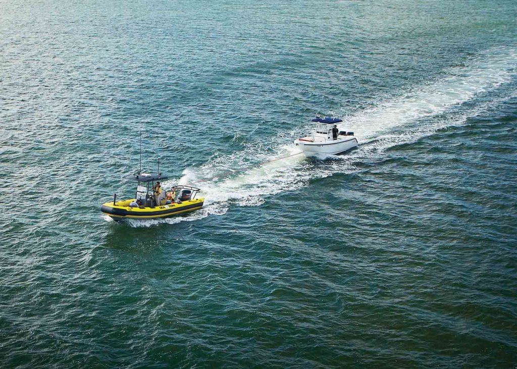 How to Choose a Boat-Towing Service