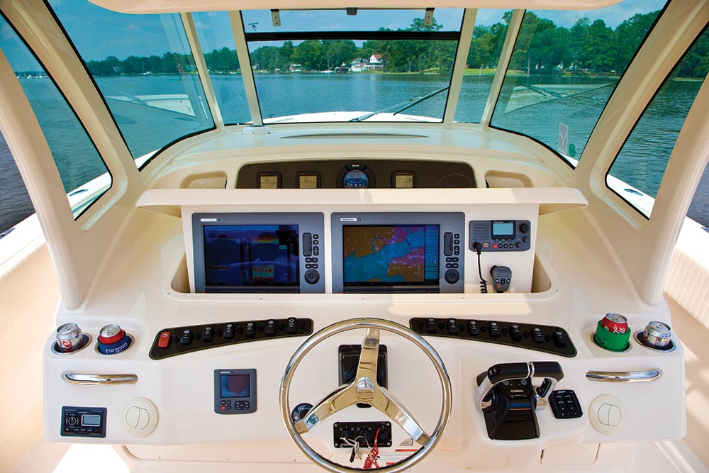 Grady-White Canyon 376 wide outboard powered fishing boat