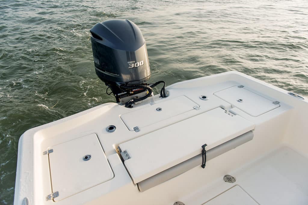 Avenger AV-26 aft deck