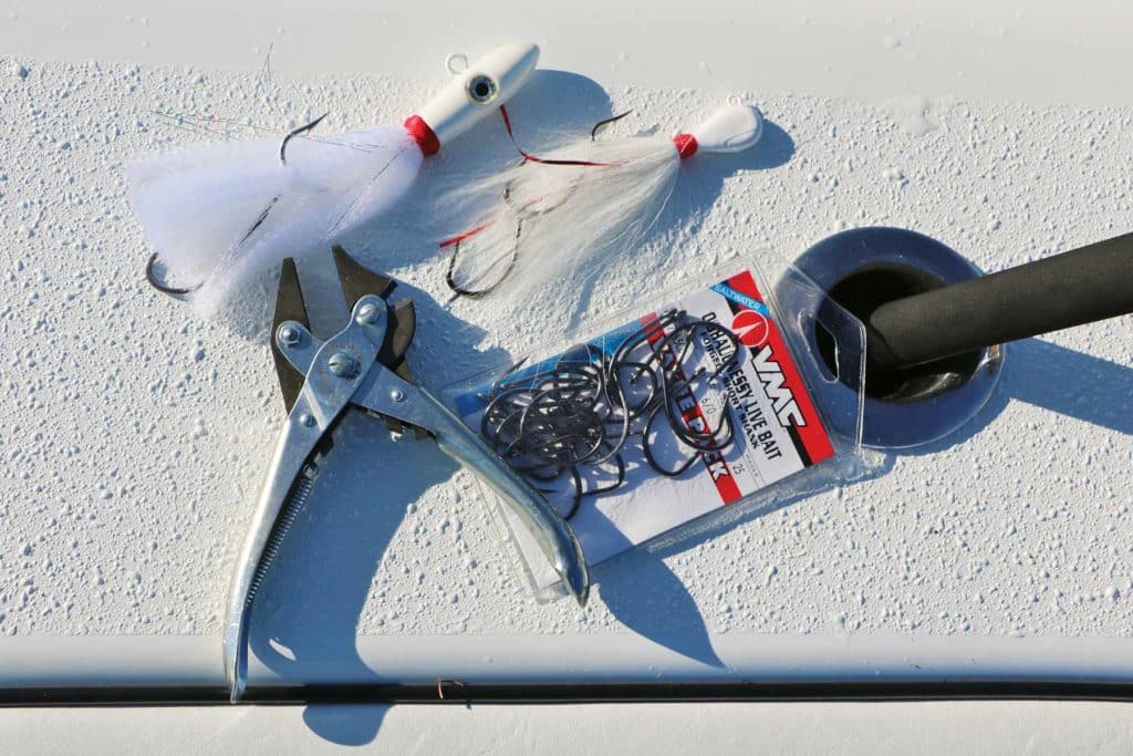 Drift-Fish Reefs Using Ballyhoo on Bucktail Jigs