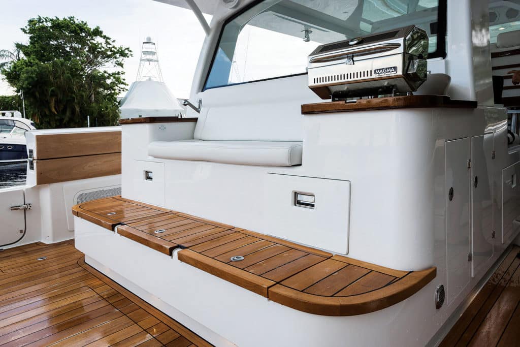 HCB Center Console Yachts 65 Estrella Review