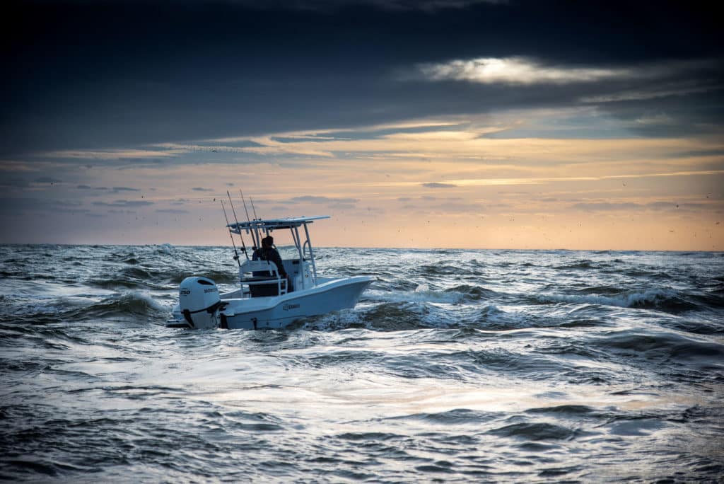 New Outboard Engines Spur the Rise of Single-System Boats