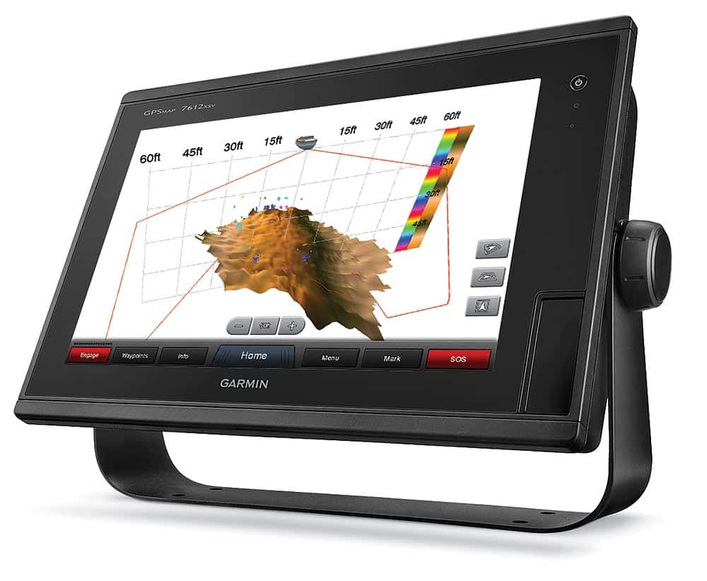Garmin Panoptix RealVü 3-D fish finder fishing display screen shot