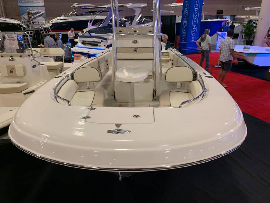 Carolina Skiff 23 Ultra Elite bow deck