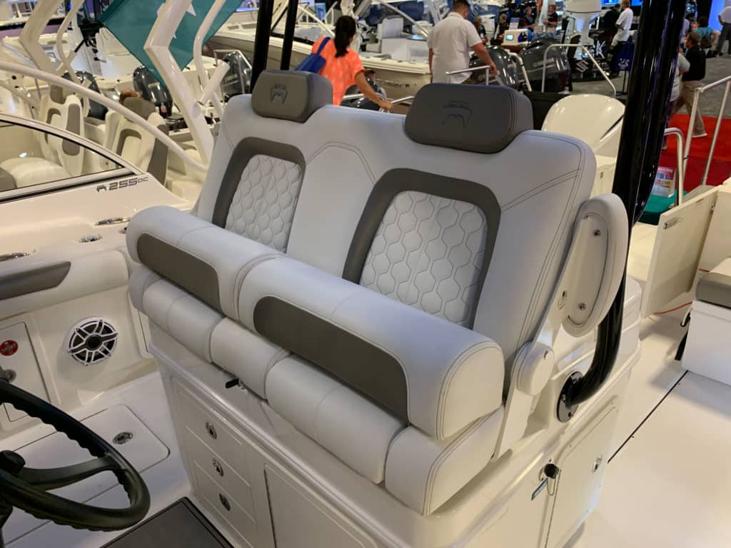 Worldcat 325CC helm seating