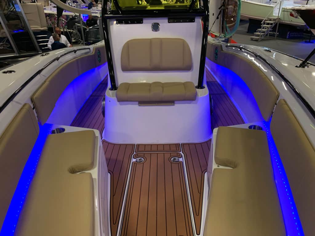 Cape Horn 32XS bow seating