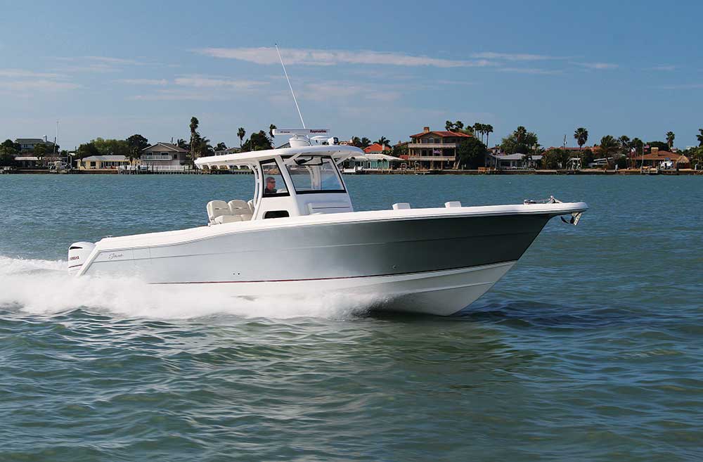 Stamas 392 Tarpon center-console offshore saltwater fishing boat