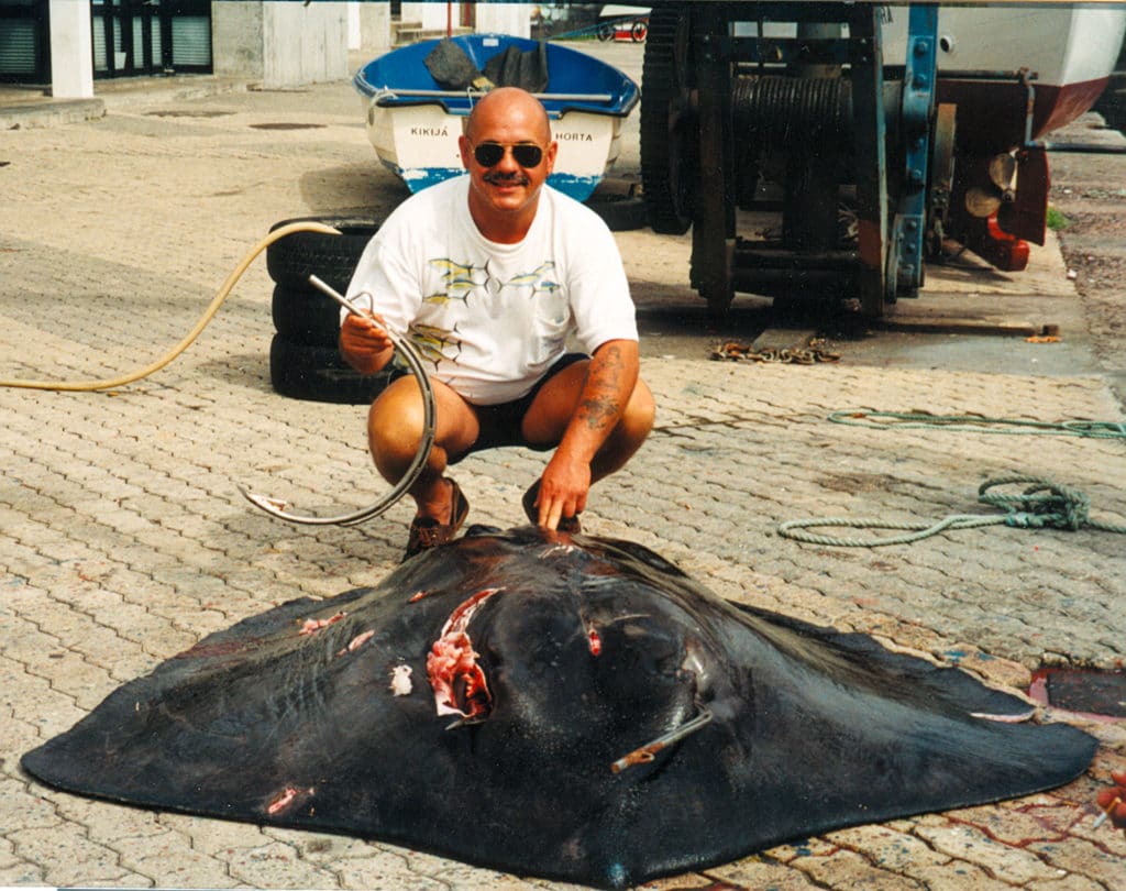 444-POUND COMMON STINGRAY