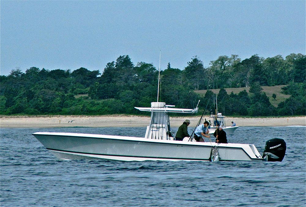 Contender 33T tournament saltwater center console fishing boat