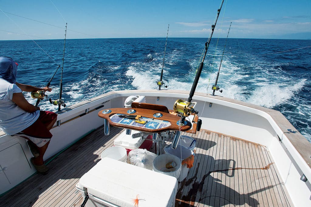 Best Offshore Trolling Speed for Mahi, Tuna, Marlin and Wahoo