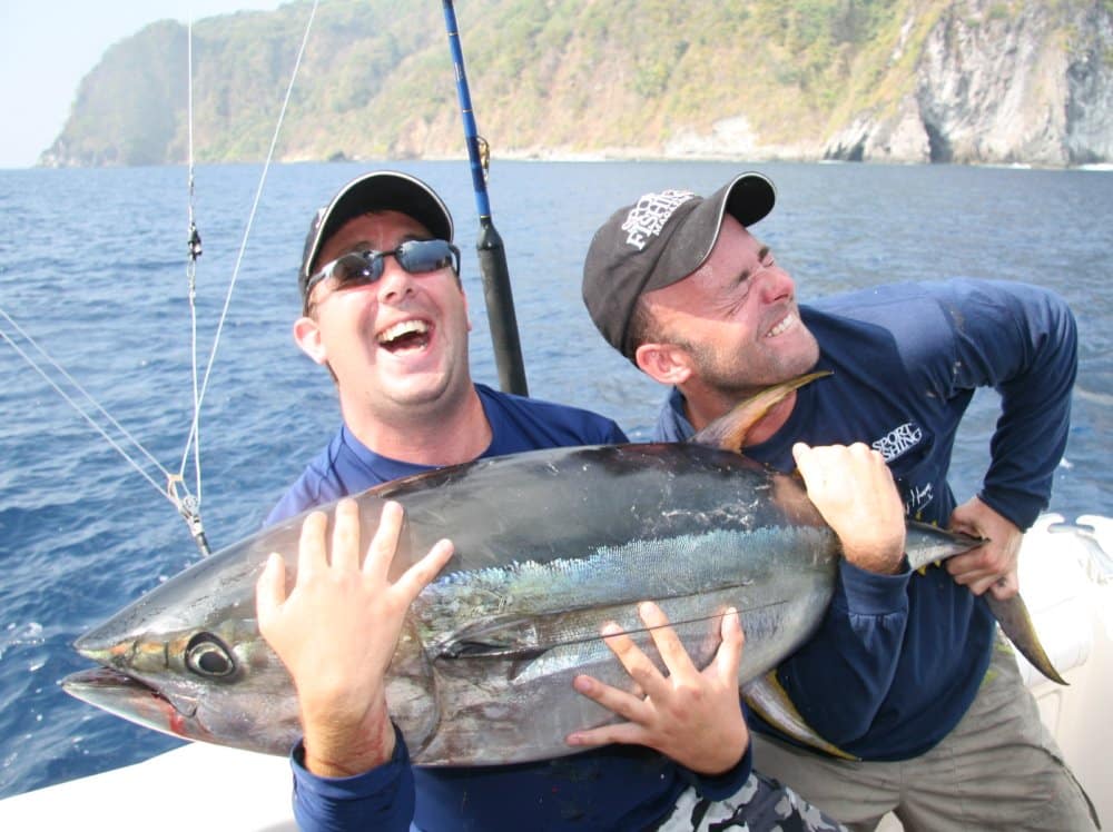 Angler gets thumped by a yellowfin tuna's tail