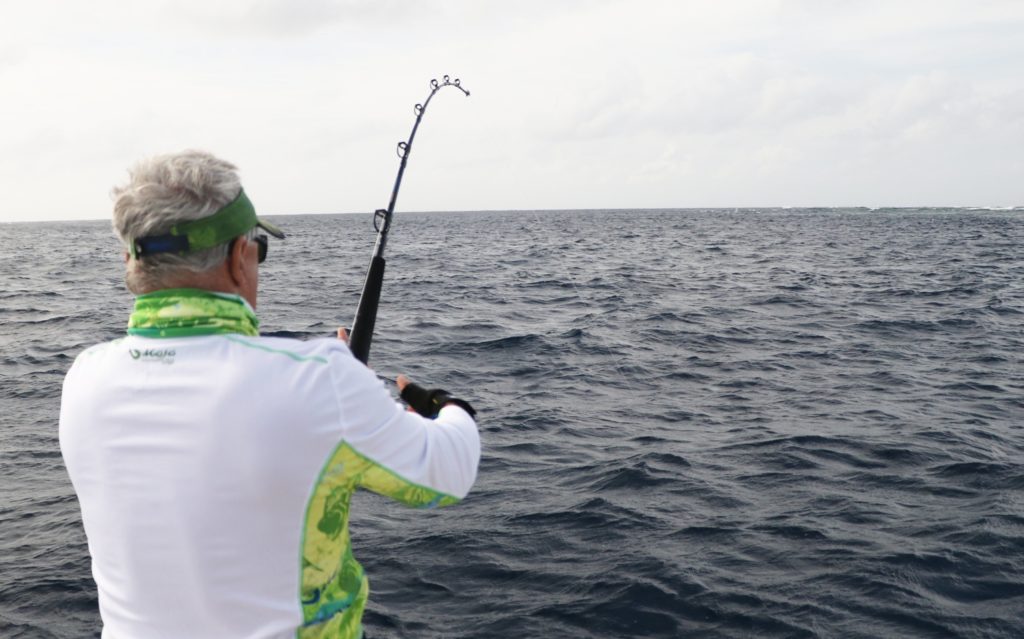 Australia's Great Barrier Reef — hooked up!