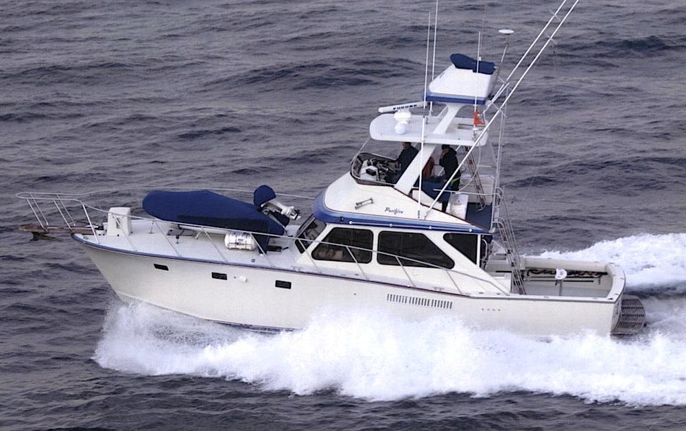 44 Pacifica Convertible offshore fishing boat