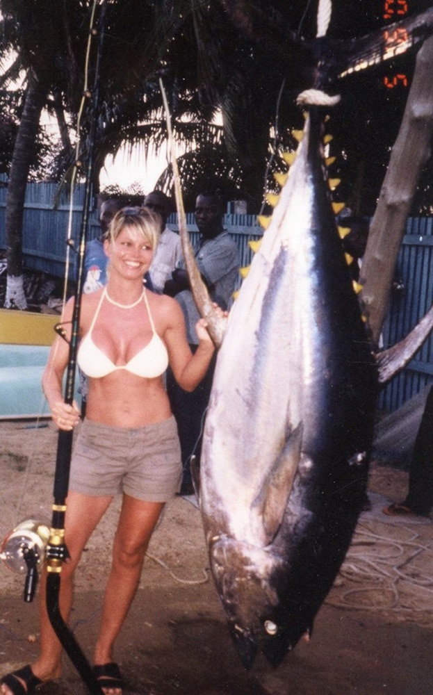 biggest yellowfin tuna women's fishing record