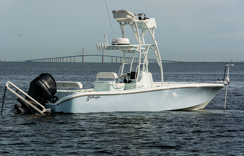 Yellowfin 26 Hybrid Still