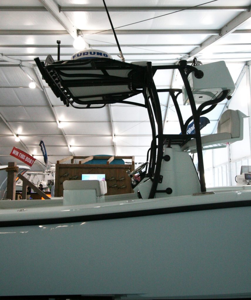 Yellowfin 26 Hybrid center console