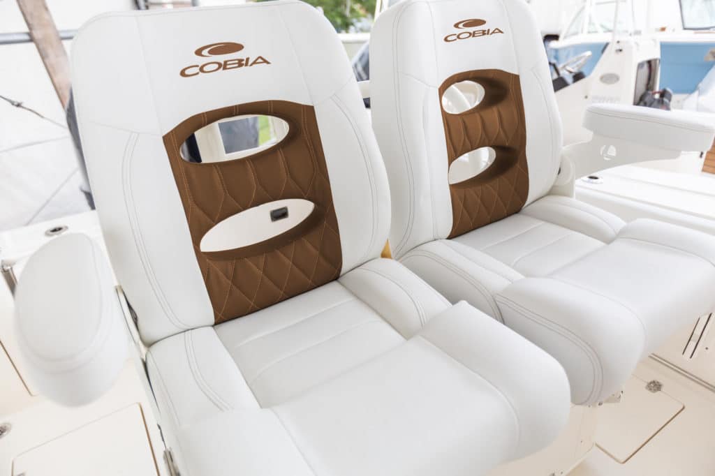 Cobia 262 seating