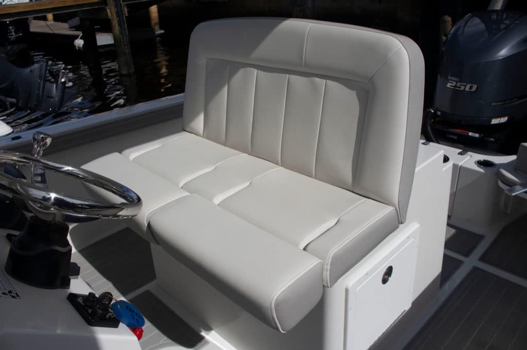 Parker 2200 CC helm seating