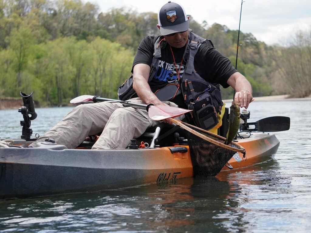 kayak fishing smallmouth bass