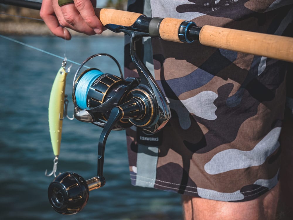 https://www.sportfishingmag.com/uploads/2023/05/Saltiga-G-spinning-reel.jpg