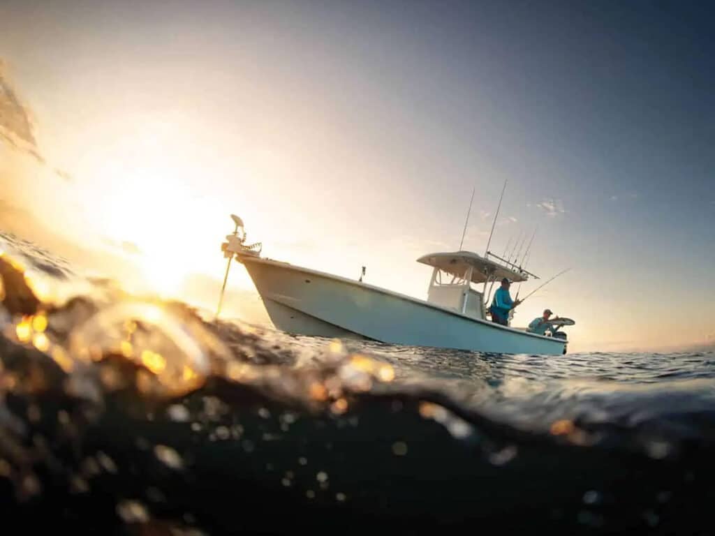 Saltwater Fishing Boat Reviews, Tips & Maintenance