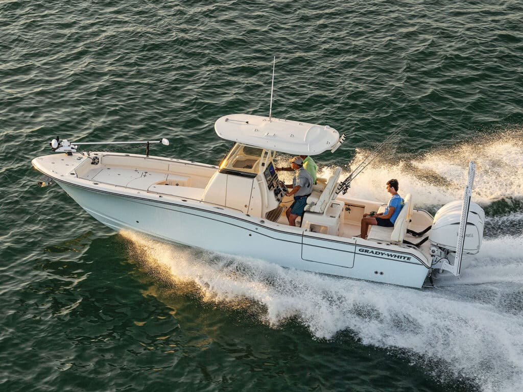 Saltwater Fishing Boat Reviews, Tips & Maintenance