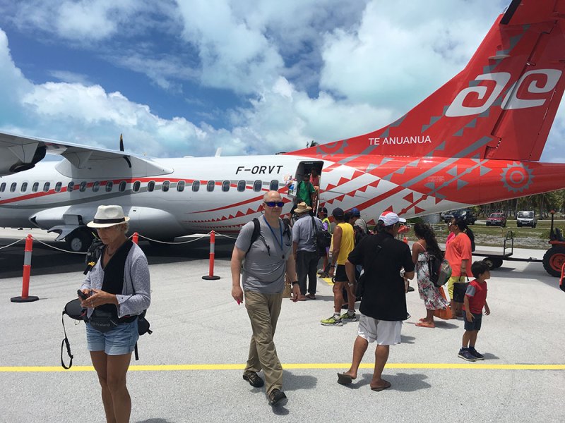 plane anaa tahiti