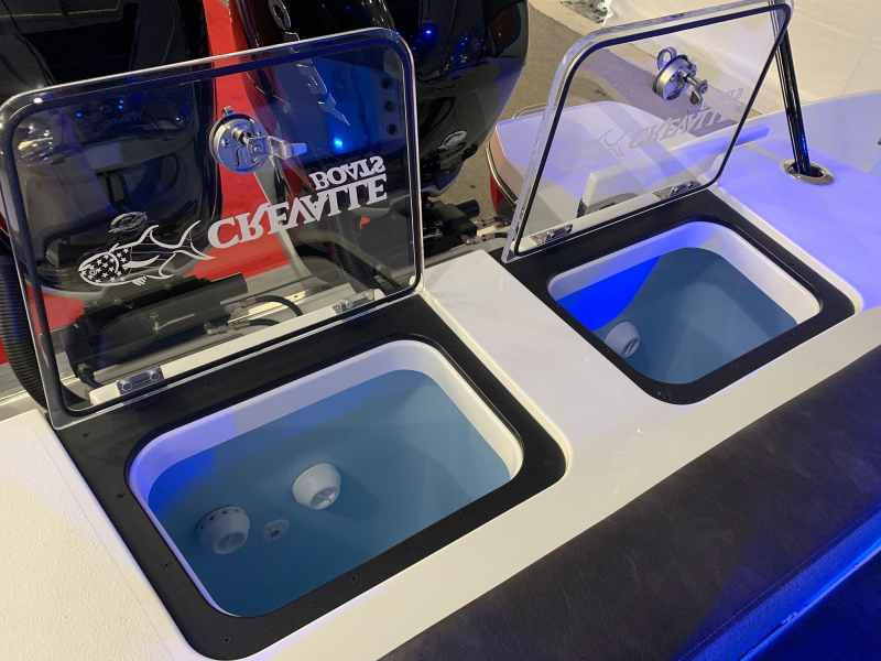 Crevalle 33 CSF transom