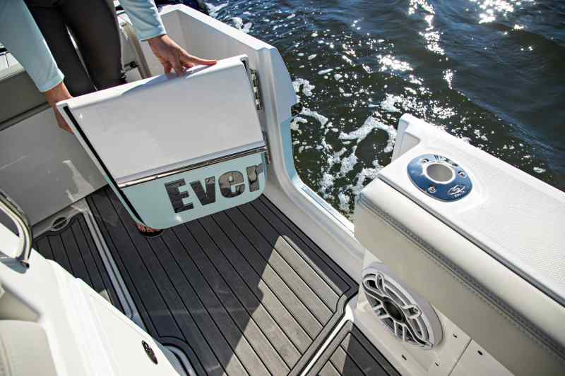 Port-side tuna door opens inward
