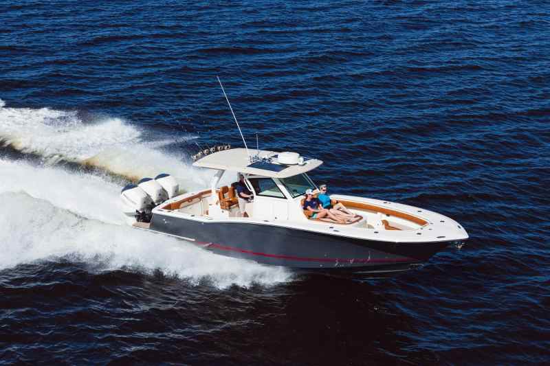 Scout 355 LXF offshore