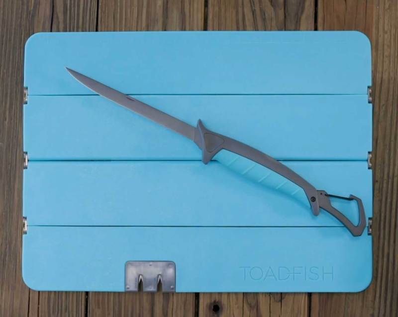Toadfish Stowaway Folding Fillet Knife and Cutting Board combo