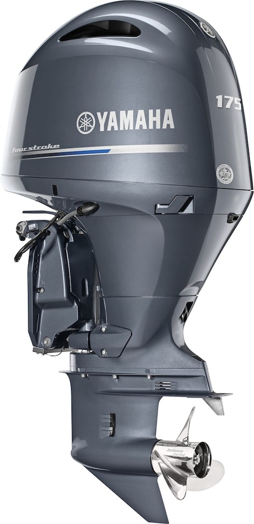 ボート　YAMAHA SR20C  175馬力　 Yamaha Broadens Its Line with 175-hp Four-Cylinder Outboard