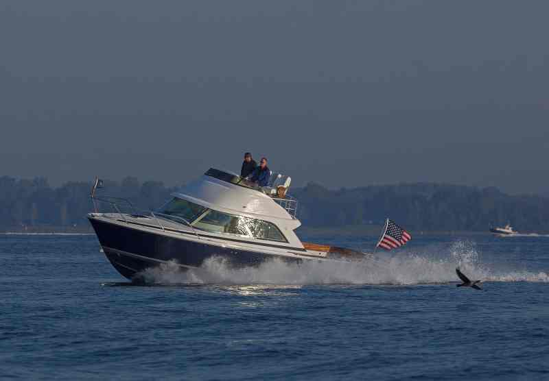 Bertram 35 Running