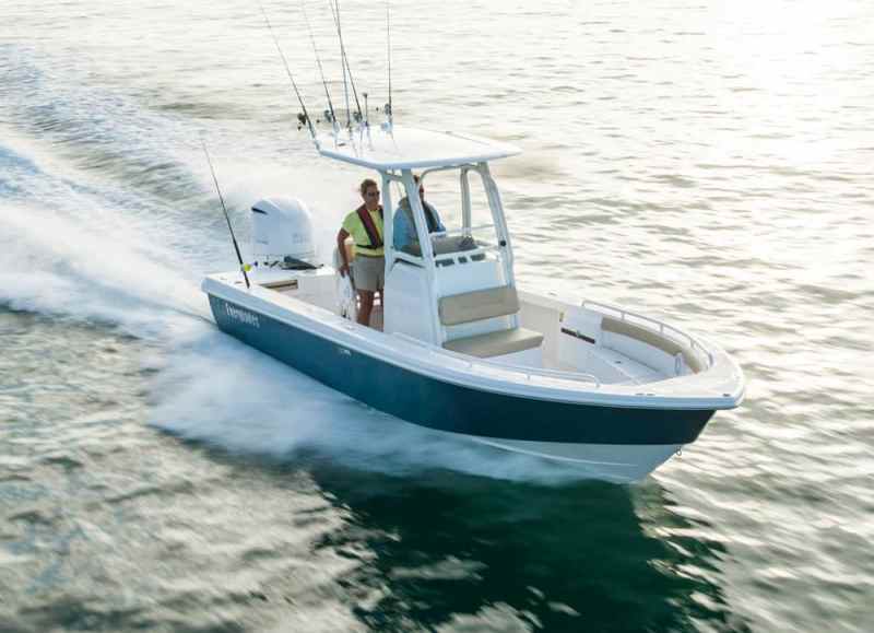 Everglades 243cc salt water fishing boat
