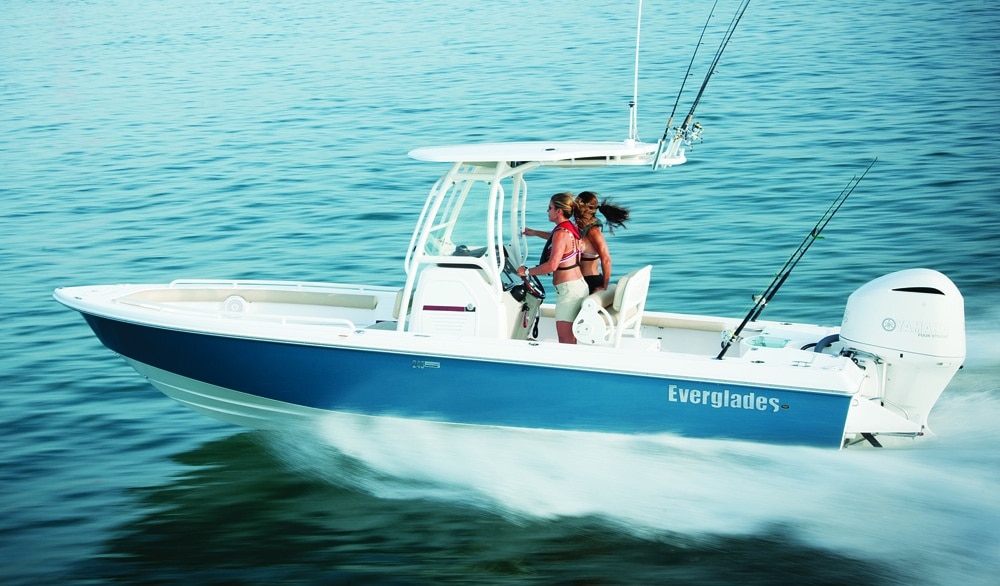 Everglades Boats 243 inshore center-console fishing boat