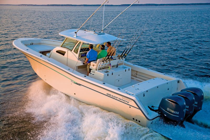 Grady-White Canyon saltwater ocean fishing boat