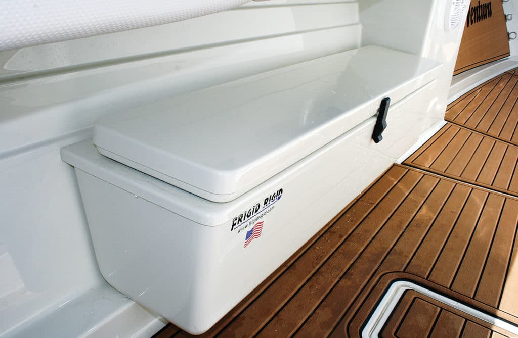 HydraSports Custom 5300 Sueños center console sportfishing boat coolers