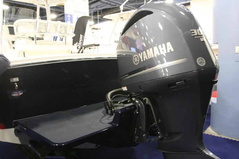 miami-boat-show-offshore-center-consoles62.jpg