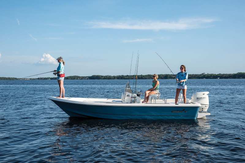 Suzuki White Outboard Engine