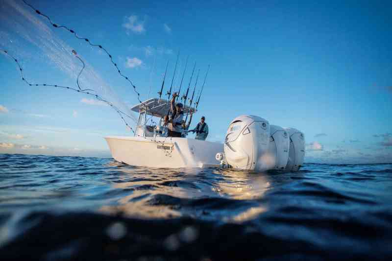 New Outboard Engines Spur the Rise of Single-System Boats