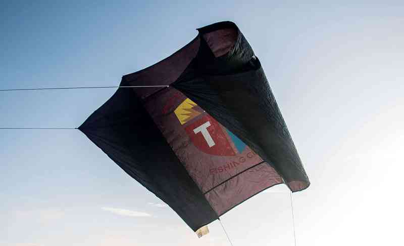 Kite Trolling for Pacific Bluefin Tuna