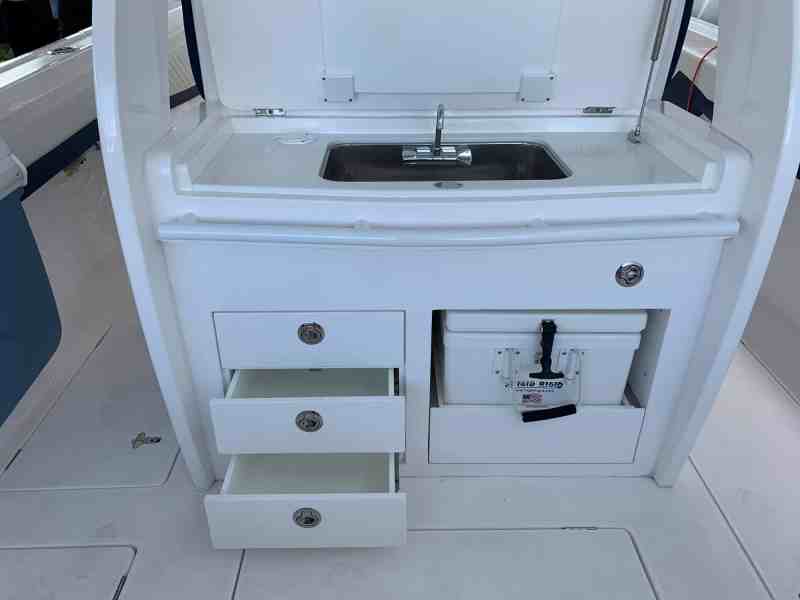 Intrepid 407 Nomad FE workstation