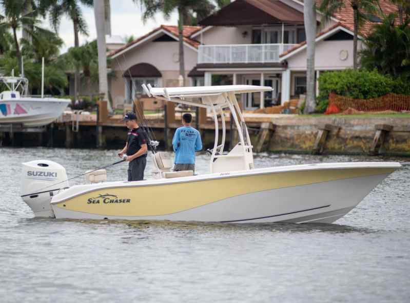 ARP7241 Fishing near docks